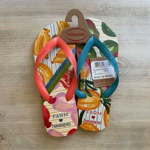 Top Farm Fruit Linen Flip Flops